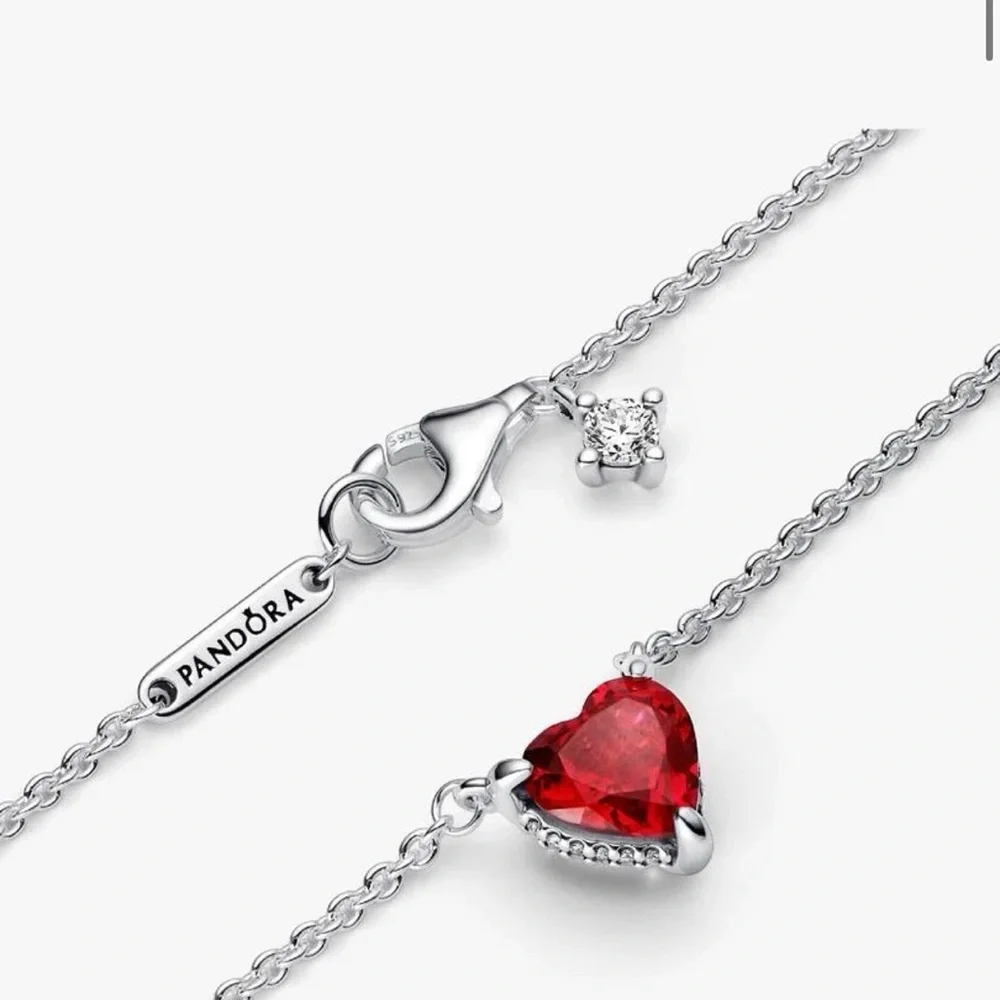 Pandora 

Sparkling Heart Halo Pendant Collier Necklace Sterling silver - Picture 5 of 6